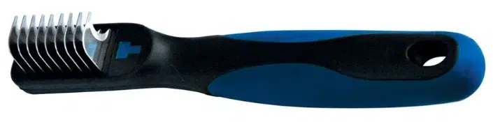 Small dematting comb